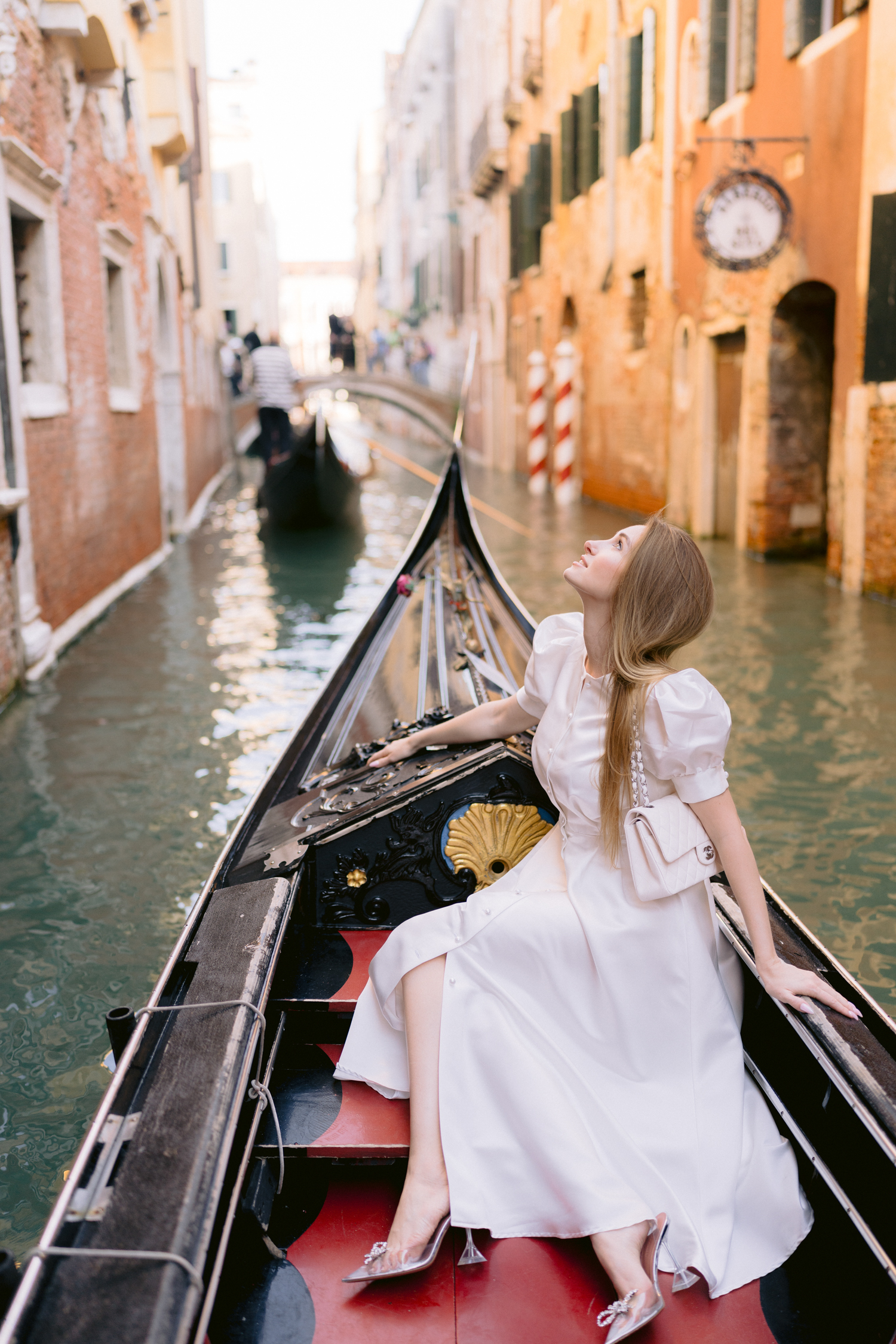 Book the best wedding, engagement, vacation local photographer in Venice